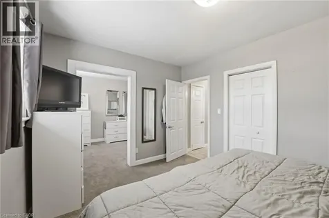 473 Mohawk Road West Hamilton ON L9C 1X3