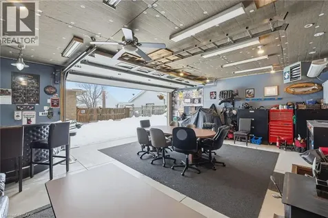 473 Mohawk Road West Hamilton ON L9C 1X3
