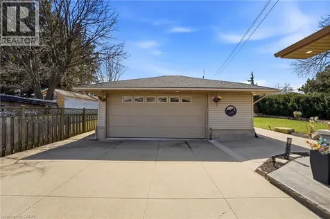 473 Mohawk Road West Hamilton ON L9C 1X3