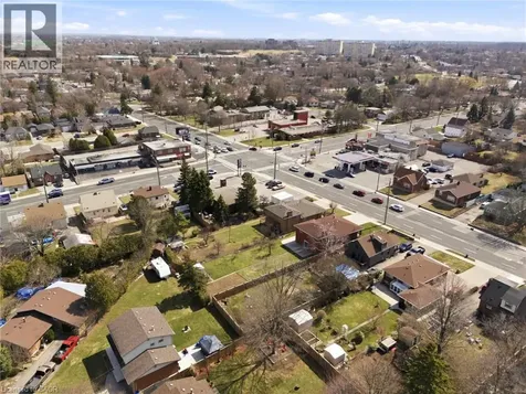 473 Mohawk Road West Hamilton ON L9C 1X3