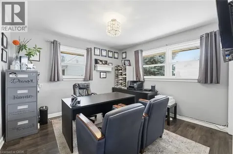 473 Mohawk Road West Hamilton ON L9C 1X3