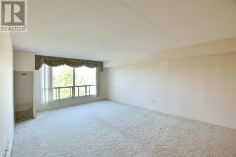 172 Eighth Street Collingwood ON L9Y 4T2