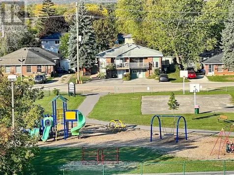 172 Eighth Street Collingwood ON L9Y 4T2
