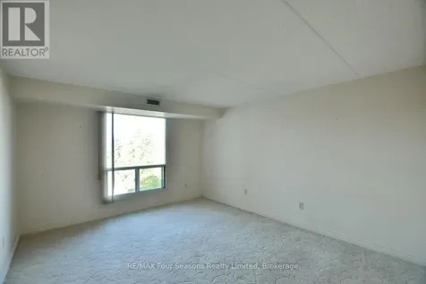 172 Eighth Street Collingwood ON L9Y 4T2