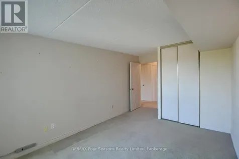 172 Eighth Street Collingwood ON L9Y 4T2