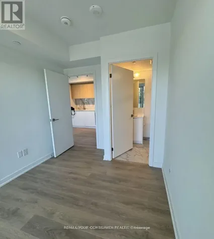 1100 Sheppard Avenue West Toronto (york University Heights) ON M3K 0E4