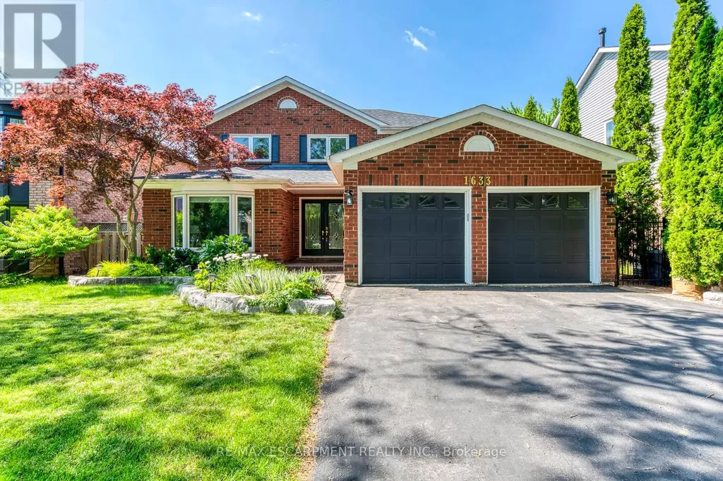 1633 Greenbriar Drive Oakville (ga Glen Abbey) ON L6M 1Y3