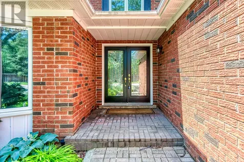 1633 Greenbriar Drive Oakville (ga Glen Abbey) ON L6M 1Y3