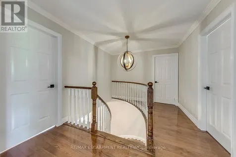 1633 Greenbriar Drive Oakville (ga Glen Abbey) ON L6M 1Y3
