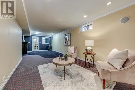 1633 Greenbriar Drive Oakville (ga Glen Abbey) ON L6M 1Y3