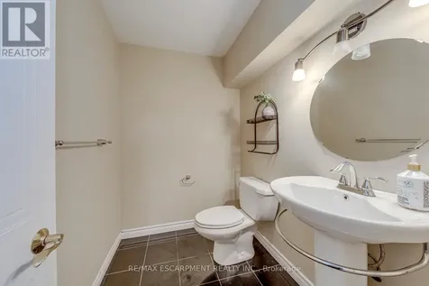 1633 Greenbriar Drive Oakville (ga Glen Abbey) ON L6M 1Y3