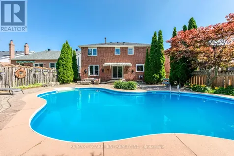 1633 Greenbriar Drive Oakville (ga Glen Abbey) ON L6M 1Y3