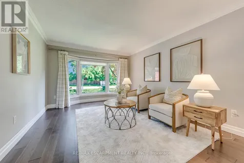 1633 Greenbriar Drive Oakville (ga Glen Abbey) ON L6M 1Y3