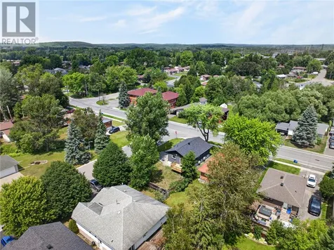 2205 Madison Avenue Greater Sudbury ON P3A 2P7