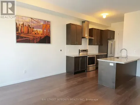 216 Elyse Court Aurora ON L4G 2C9