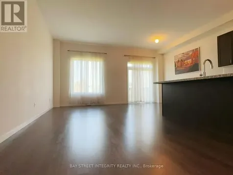 216 Elyse Court Aurora ON L4G 2C9