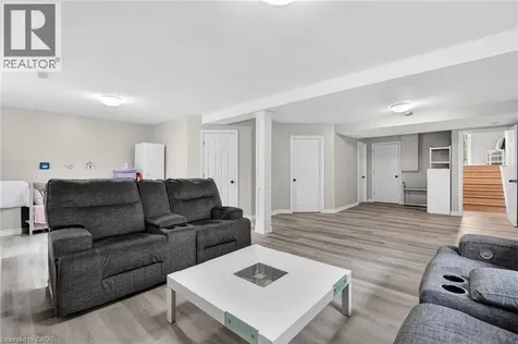 5524 Fraser Street Niagara Falls ON L2E 3C9