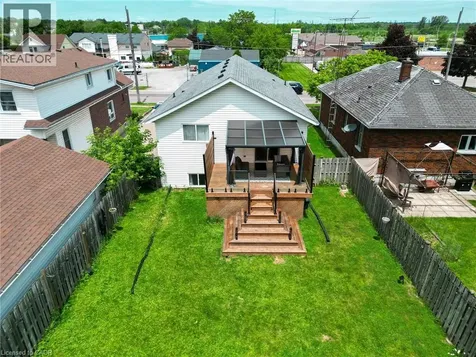 5524 Fraser Street Niagara Falls ON L2E 3C9
