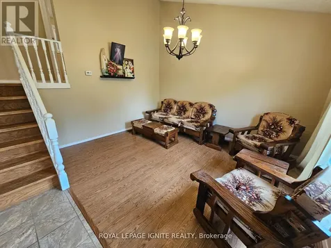 253 Woodland Drive North Selwyn ON K9L 1P2