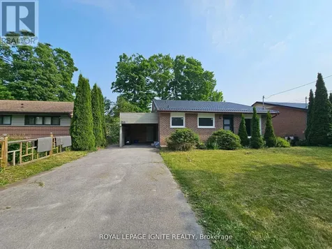 253 Woodland Drive North Selwyn ON K9L 1P2