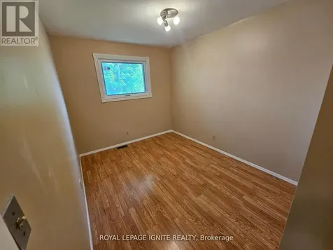 253 Woodland Drive North Selwyn ON K9L 1P2