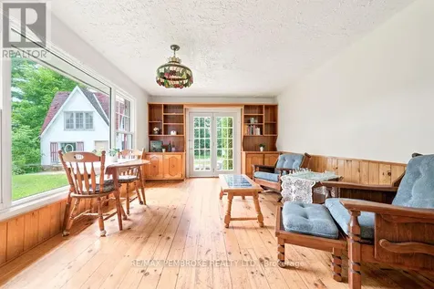 775 Pinegrove Crescent Petawawa ON K8A 7E3