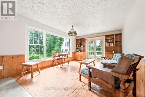 775 Pinegrove Crescent Petawawa ON K8A 7E3