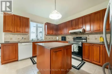 23 Hearthstone Place Ottawa ON K2G 7B3