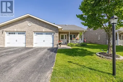 16 Clover Court Wasaga Beach ON L9Z 0G4