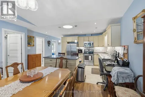 16 Clover Court Wasaga Beach ON L9Z 0G4