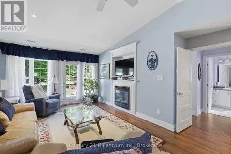 16 Clover Court Wasaga Beach ON L9Z 0G4