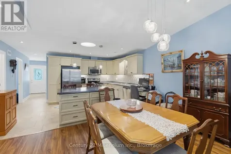 16 Clover Court Wasaga Beach ON L9Z 0G4