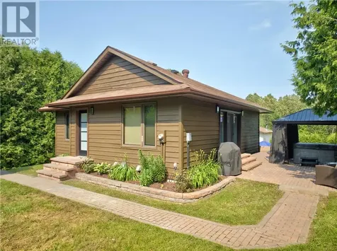 3906 Edward Drive Sudbury ON P3G 1K4
