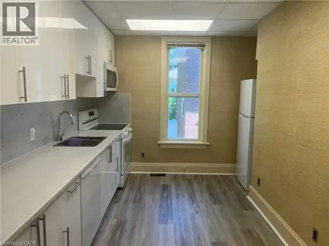106 Young Street West Kitchener ON N2H 4Z4