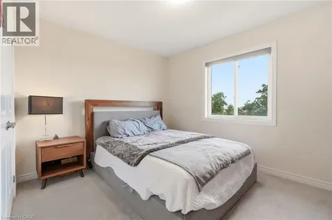 67 Pinot Crescent Stoney Creek ON L8E 0J9