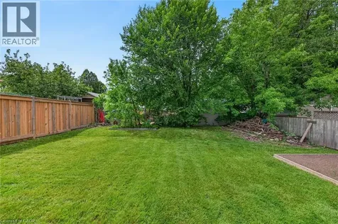 302 East 28th Street Hamilton ON L8V 3J3