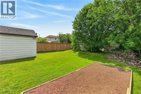 302 East 28th Street Hamilton ON L8V 3J3