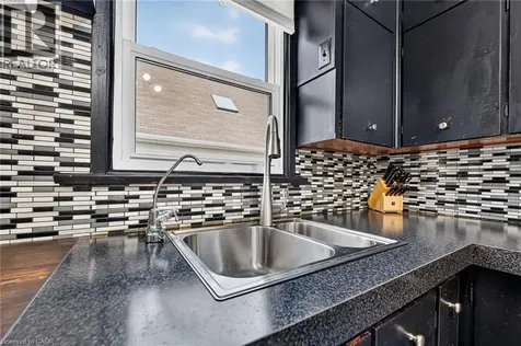 302 East 28th Street Hamilton ON L8V 3J3