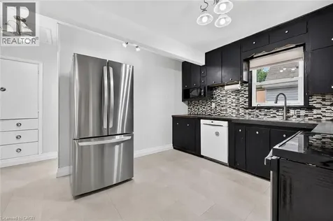 302 East 28th Street Hamilton ON L8V 3J3