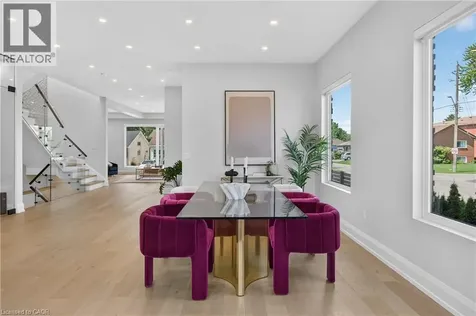 1047 Meredith Avenue Mississauga ON L5E 2C6