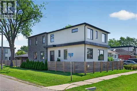 1047 Meredith Avenue Mississauga ON L5E 2C6