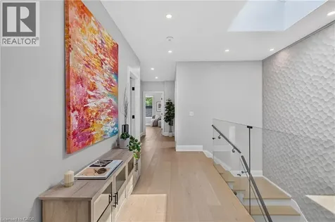 1047 Meredith Avenue Mississauga ON L5E 2C6