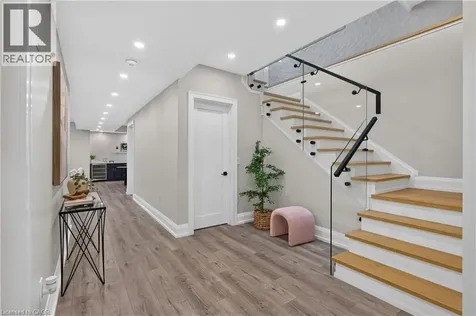 1047 Meredith Avenue Mississauga ON L5E 2C6