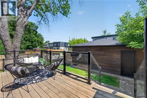 1047 Meredith Avenue Mississauga ON L5E 2C6