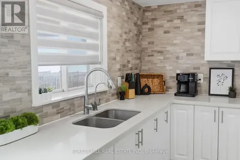 1161 Connaught Drive Selwyn ON K0L 1T0