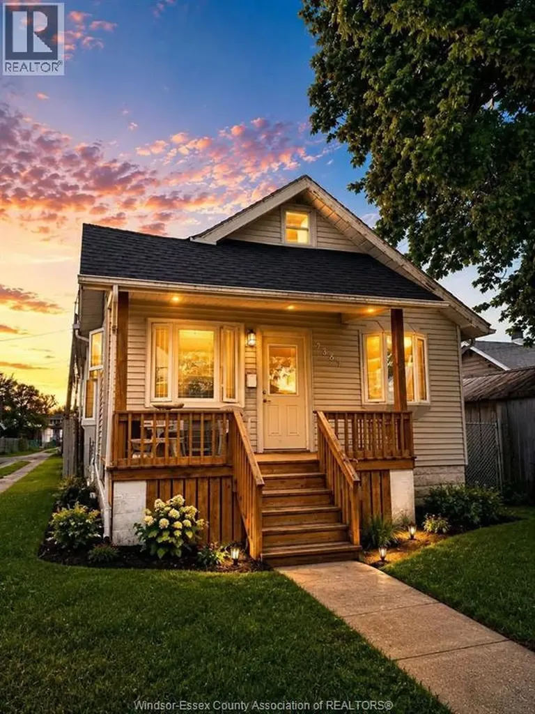 2382 Mercer Street Windsor ON N8X 3R3