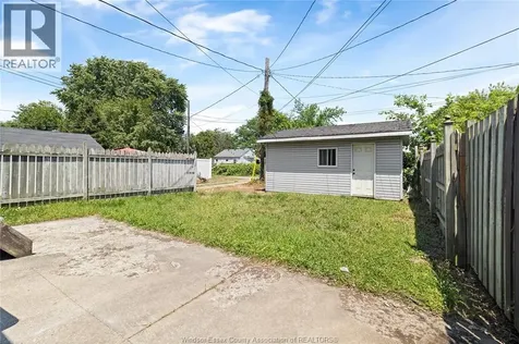 2382 Mercer Street Windsor ON N8X 3R3