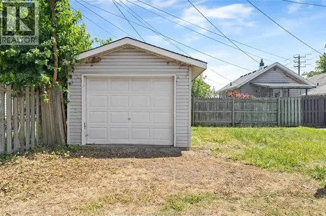 2382 Mercer Street Windsor ON N8X 3R3