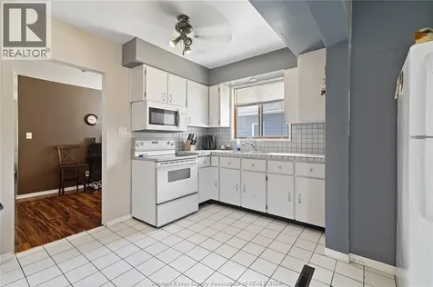 2382 Mercer Street Windsor ON N8X 3R3