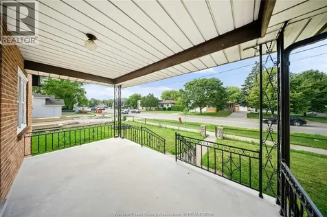1465 Campbell Avenue Windsor ON N9B 2K1
